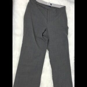 Gap Woman’s Cropped Gray Stretch Pants Size 8